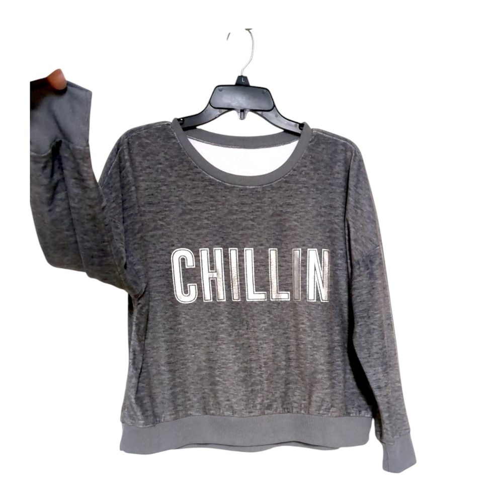 Gray Grahic Statement Maker Sweatshirt says'Chillin' In Silver